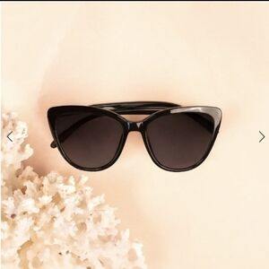 Rachel Zoe | Nina Sunglasses | Black